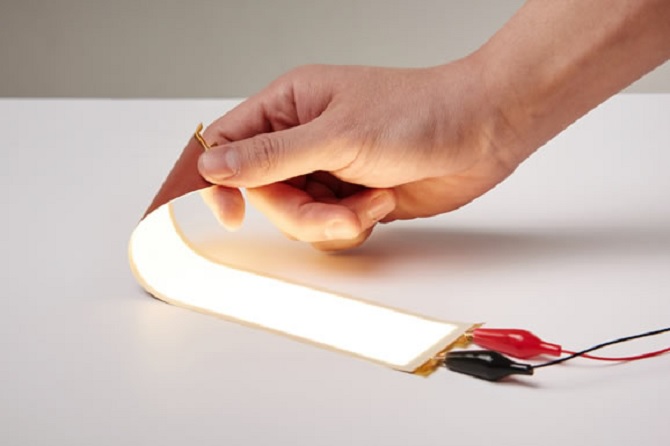 LG sản xuất màn hình OLED uốn dẻo như giấy từ 2015