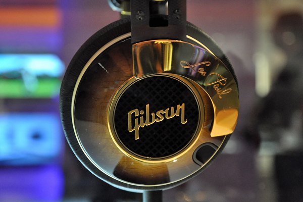 Gibson giới thiệu bộ đôi tai nghe Les Paul mới