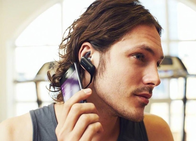 Sony giới thiệu tai nghe thể thao không dây MDR-AS600BT