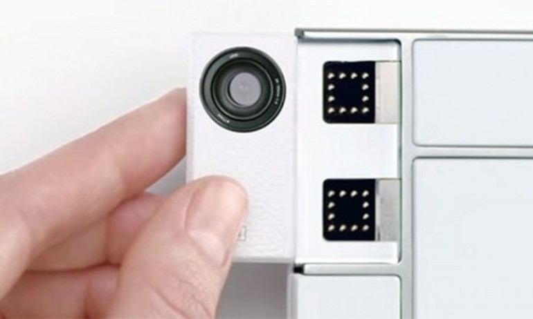 Toshiba trình diễn mô-đun camera cho “smartphone xếp hình”
