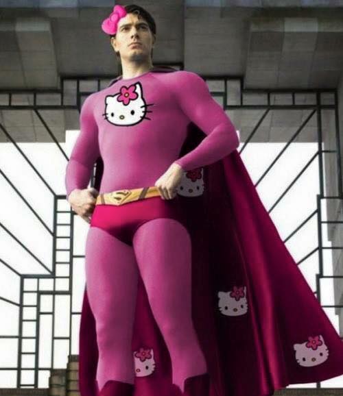 Chết cười với ảnh chế các siêu anh hùng mặc trang phục Hello Kitty