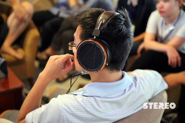 Điểm mặt headphone “hot” trong sự kiện tai nghe tại Hà Nội