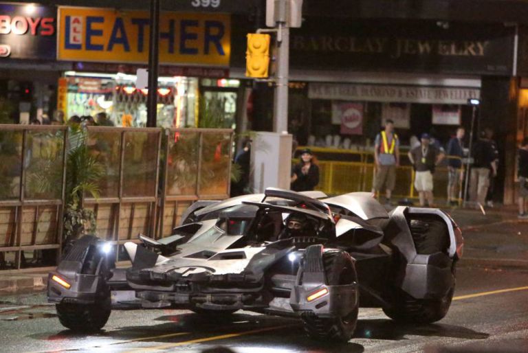 Lộ video rượt đuổi của Batman và Joker trên phim trường ‘Suicide Squad’