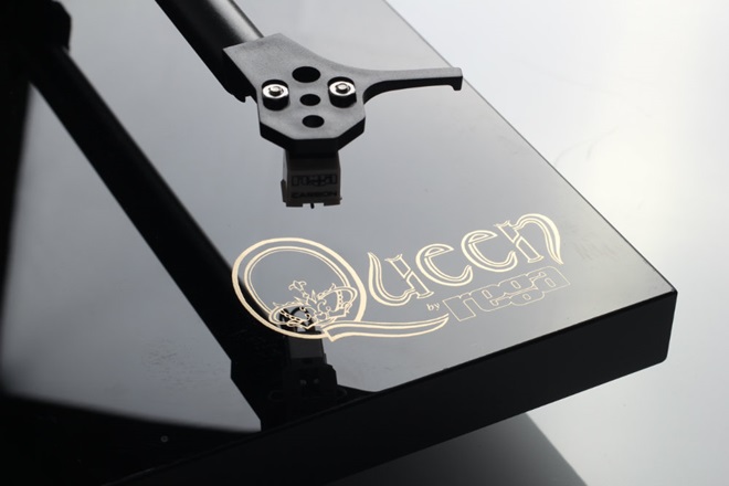 Rega ra mắt mâm đĩa than lấy tên ban nhạc Queen huyền thoại