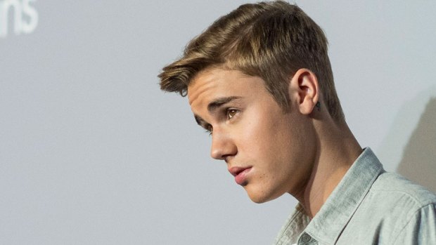Justin Bieber mang ‘What Do You Mean’ lên sân khấu VMAs