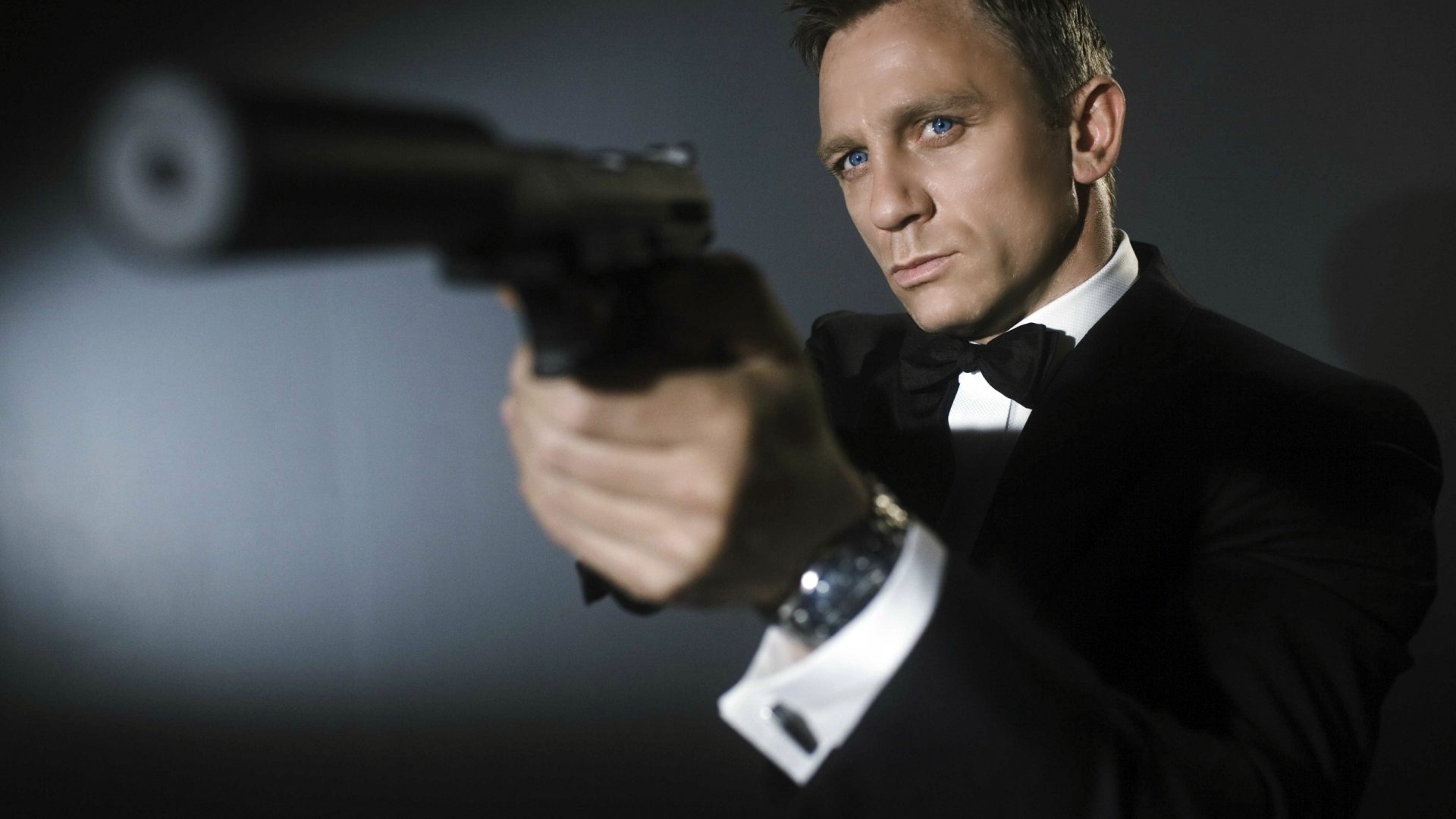 Ai là “người thừa kế sáng giá” cho vai James Bond của Daniel Craig?
