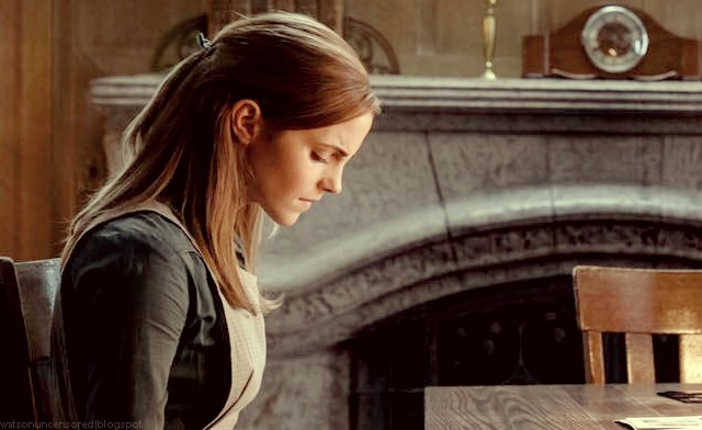 Emma Watson “rũ bỏ” hình tượng trong phim kinh dị ‘Regression’
