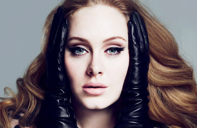 10 câu hát làm tan nát mọi trái tim của Adele