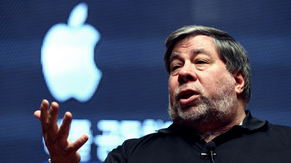 Steve Wozniak chê bai hệ sinh thái Apple, thích laptop hơn iPad Pro