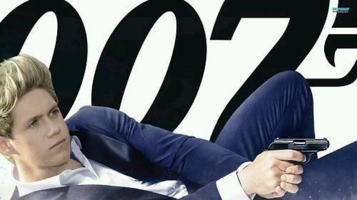 Daniel Craig: Niall Horan của One Direction sẽ là James Bond tuyệt vời!