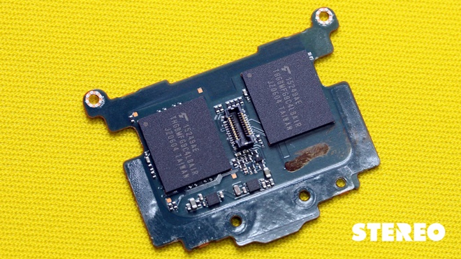 Mổ xẻ Sony Walkman NW-ZX100: hoàn thiện tốt nhưng khó sửa chữa