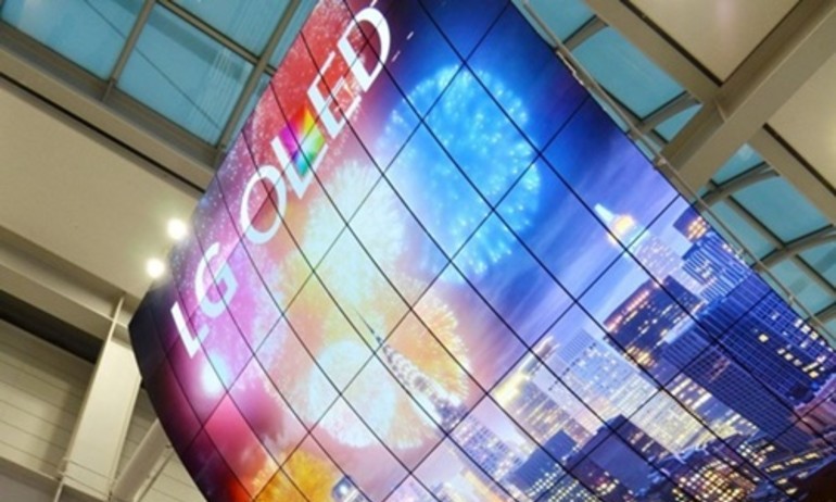 LG trình diễn màn hình OLED lớn nhất thế giới