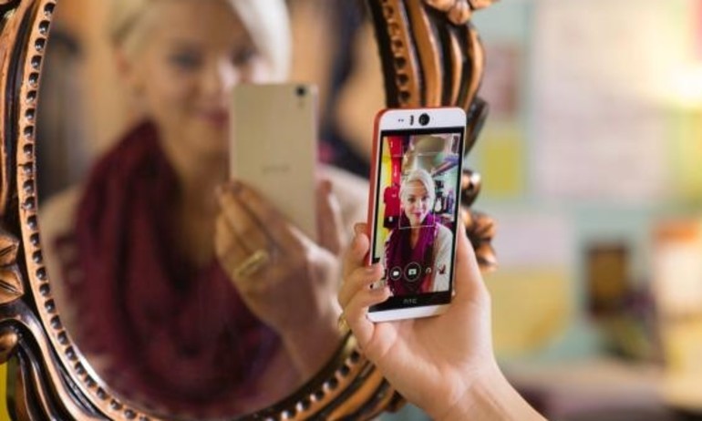 “Vua tự sướng” HTC Desire Eye trở lại với giá 7,99 triệu đồng
