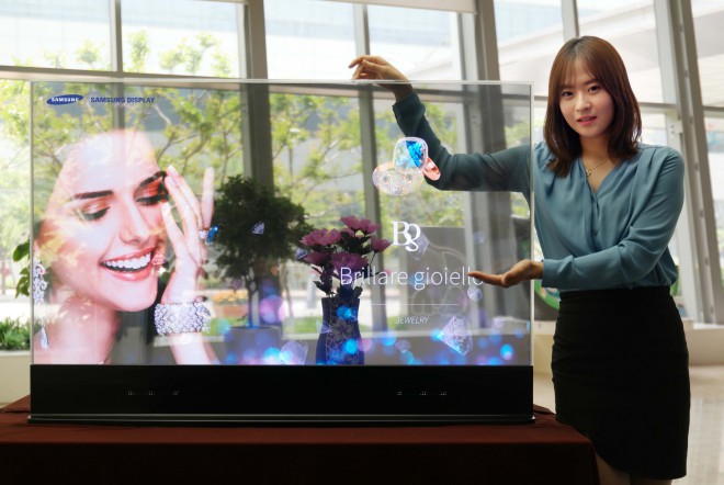 [Bên lề CES 2016] Samsung đang muốn “bỏ rơi” OLED TV ?