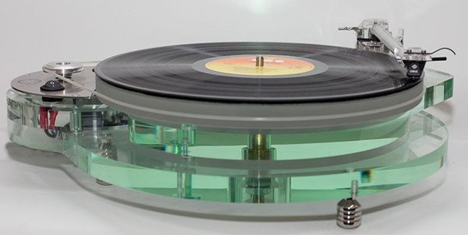 Roksan tái thiết kế dòng mâm đĩa nhựa Radius 7 sau gần 30 năm
