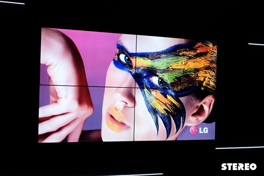 LG ra mắt TV OLED SIGNATURE hỗ trợ 4K và HDR tại Việt Nam
