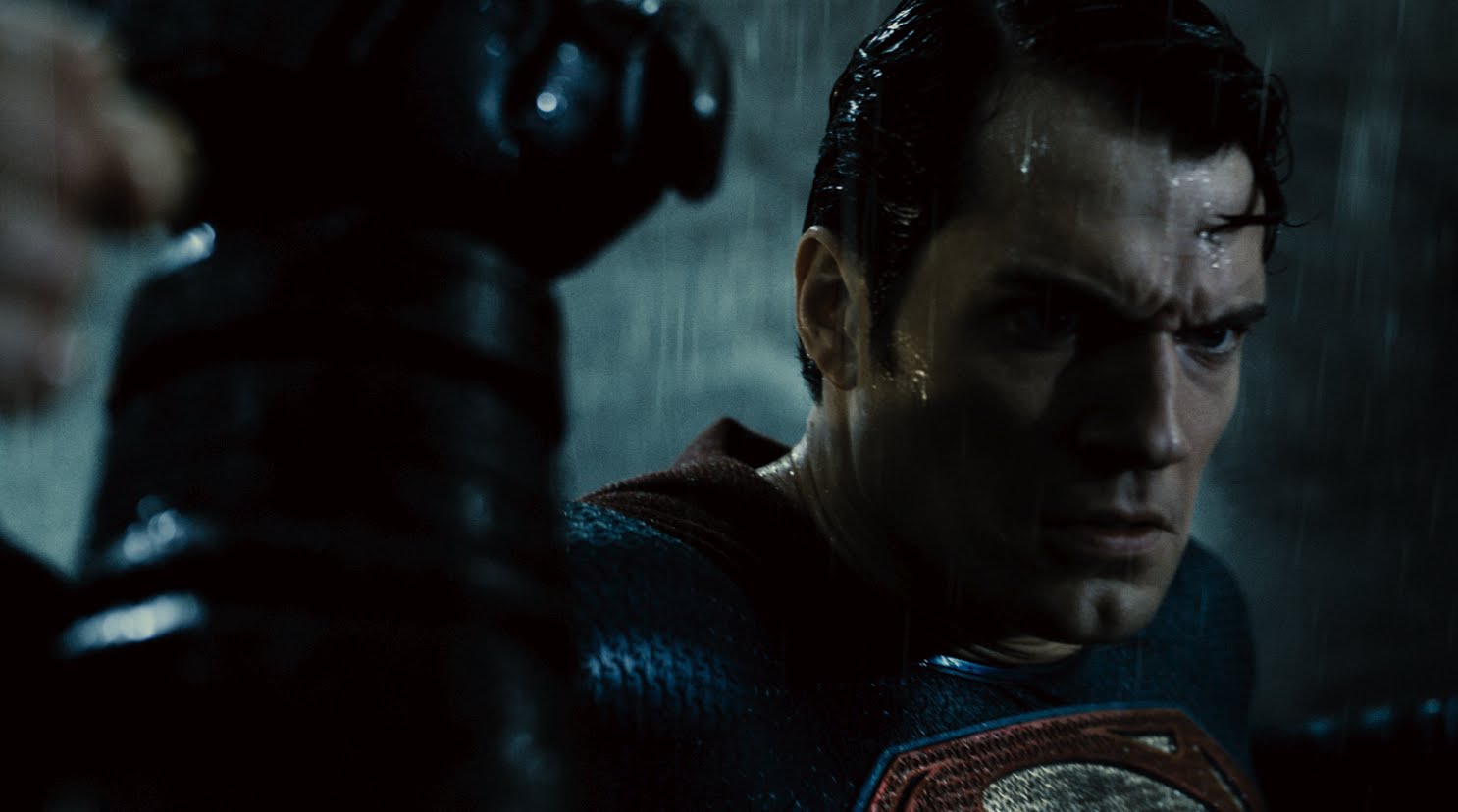 Warner Bros. có nguy cơ thua lỗ vì “Batman v Superman”