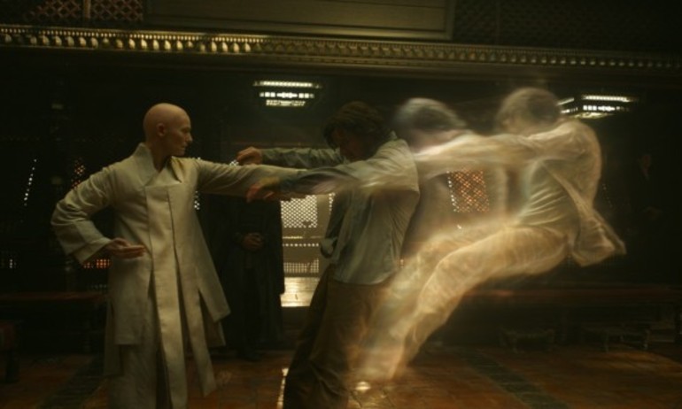 Đến với thế giới huyền bí Marvel qua trailer “Doctor Strange”