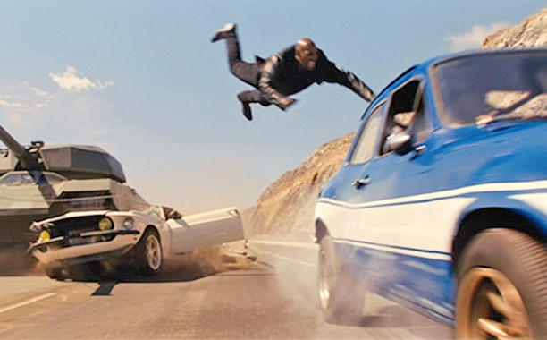 “Fast & Furious 8” náo loạn Cuba bằng màn rượt đuổi tốc độ