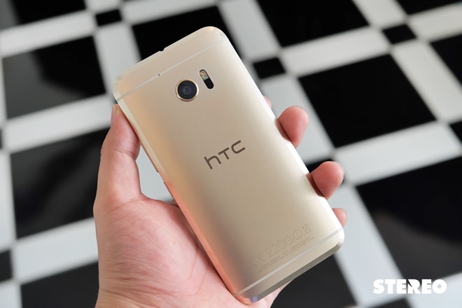 HTC 10 chính hãng: giá 16,9 triệu đồng, kèm sạc nhanh & tai nghe Hi-res