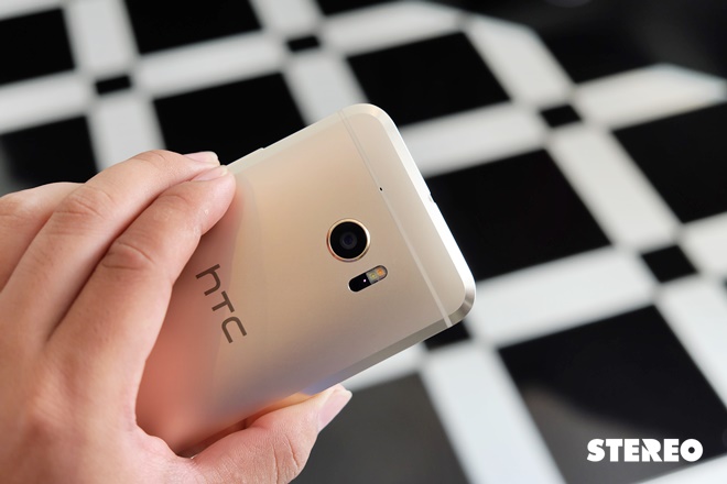 HTC 10 chính hãng: giá 16,9 triệu đồng, kèm sạc nhanh & tai nghe Hi-res