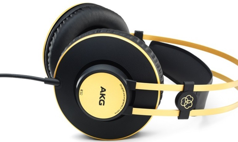 AKG giới thiệu bộ ba tai nghe phòng thu bình dân K52, K72 và K92
