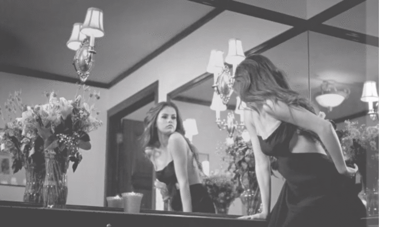 Selena đốn tim fan bằng MV gợi cảm “Kill Em With Kindness”