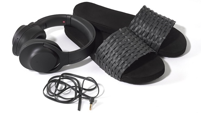 Sony tái chế dây tai nghe H.ear thành dép, túi xách, bao điện thoại