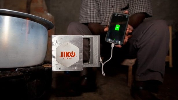 Đốt nóng Jiko Power là có thể sạc đầy smartphone