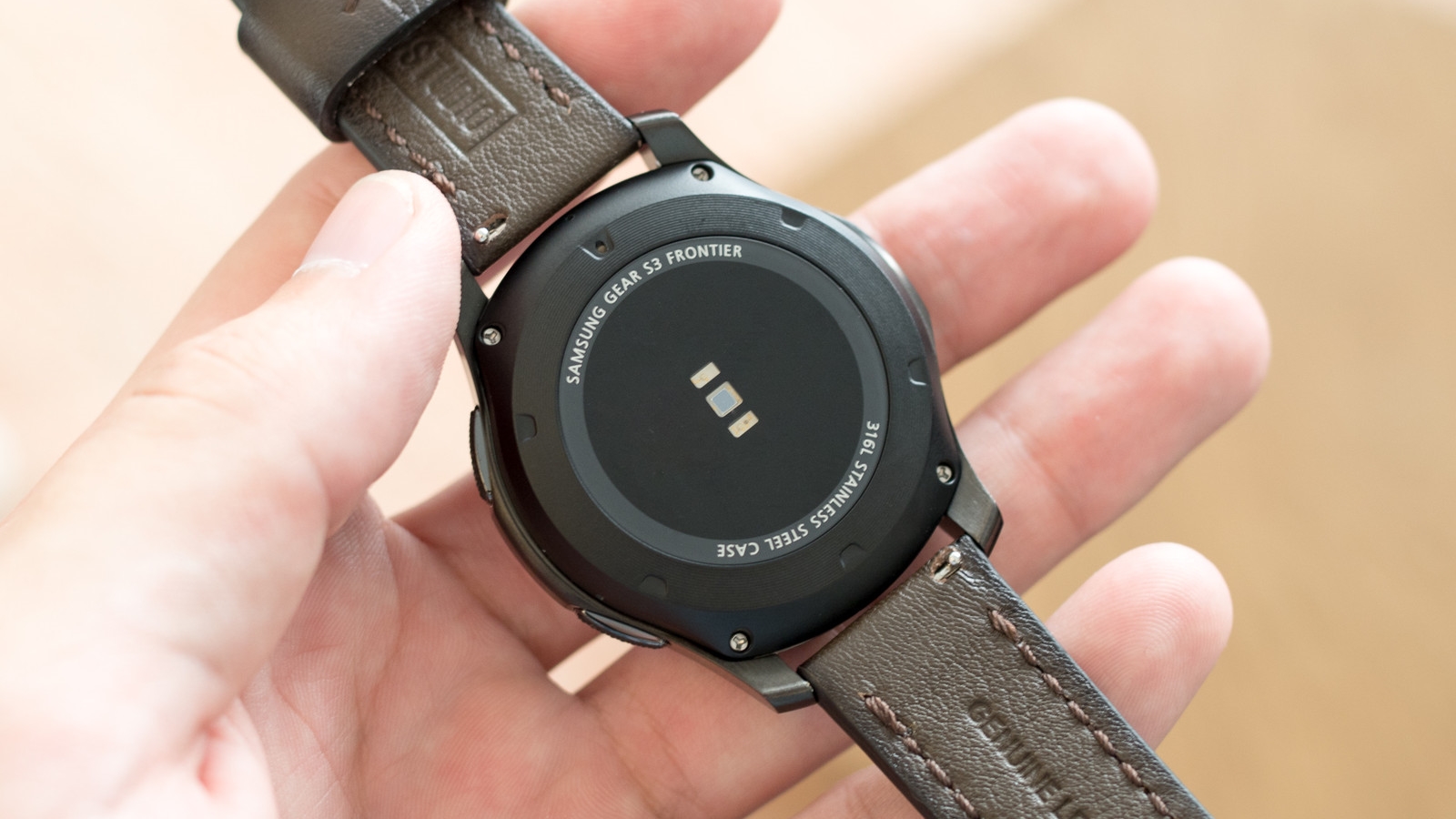 Samsung, Xiaomi và Asus đồng loạt ra smartwatch mới