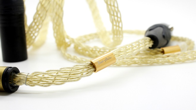 Beat Audio Lab ra mắt dây tai nghe lõi vàng thật Billow, giá trên 40 triệu đồng