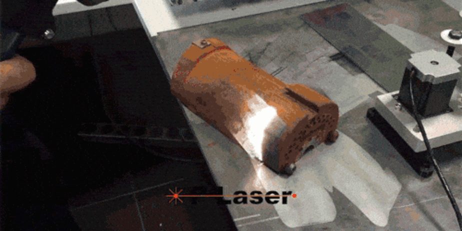 Súng P-Laser quét sạch rỉ sét trên kim loại