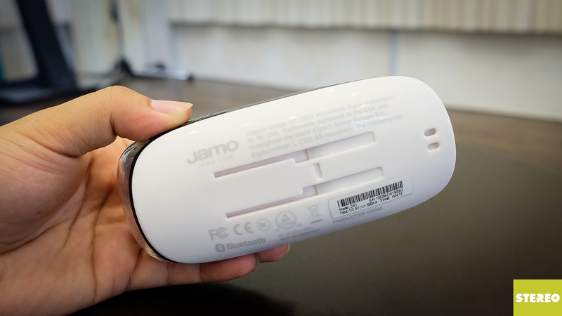 Mở hộp Jamo DS1: loa di động kiêm đèn pin siêu nhỏ gọn dành cho xe đạp