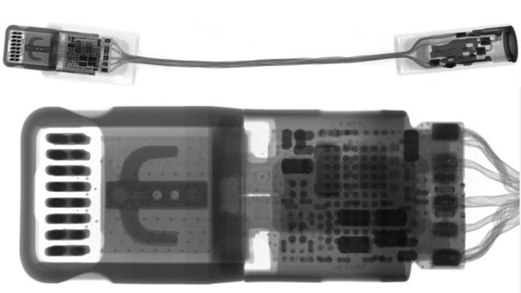 Soi kĩ bộ chuyển lightning-to-3.5mm của iPhone 7, kèm chip DAC bí ẩn