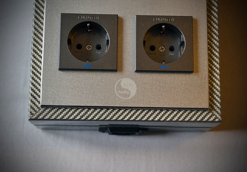 Ngắm nhìn S.I.N. PSD-10 Private Edition - ổ điện hi-end dành cho dân audiophile, giá hơn 310 triệu đồng