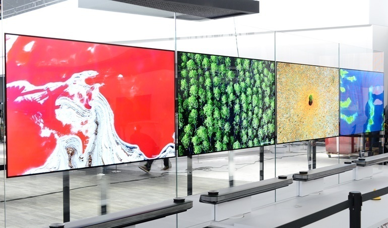 [CES 2017]  LG giới thiệu dòng TV Signature OLED với độ mỏng  2,57mm “như tranh treo tường”
