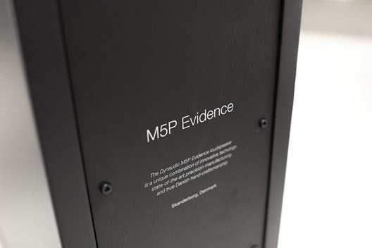 M5P Evidence: Loa phòng thu 