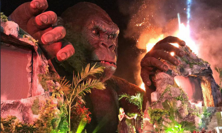 Mô hình Kong cháy rụi tại buổi công chiếu Kong: Đảo Đầu Lâu Sài Gòn