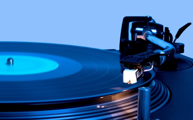 Doanh thu từ đĩa vinyl tiếp tục tăng trưởng 66% trong năm qua