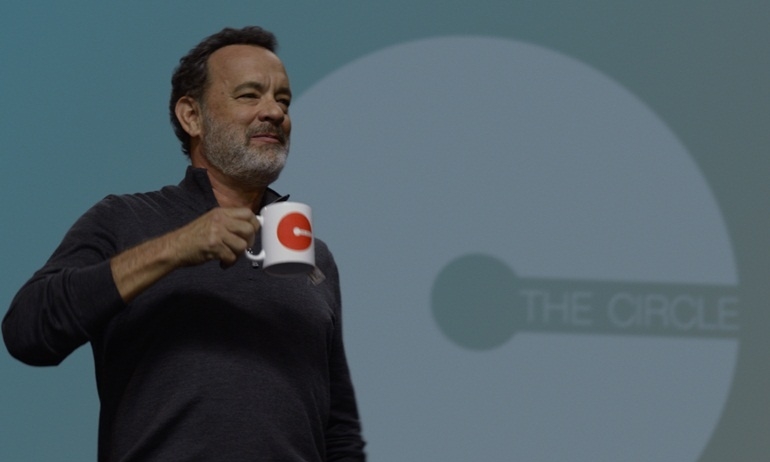 Tom Hanks hóa thân CEO tham vọng lợi dụng Emma Watson trong The Circle