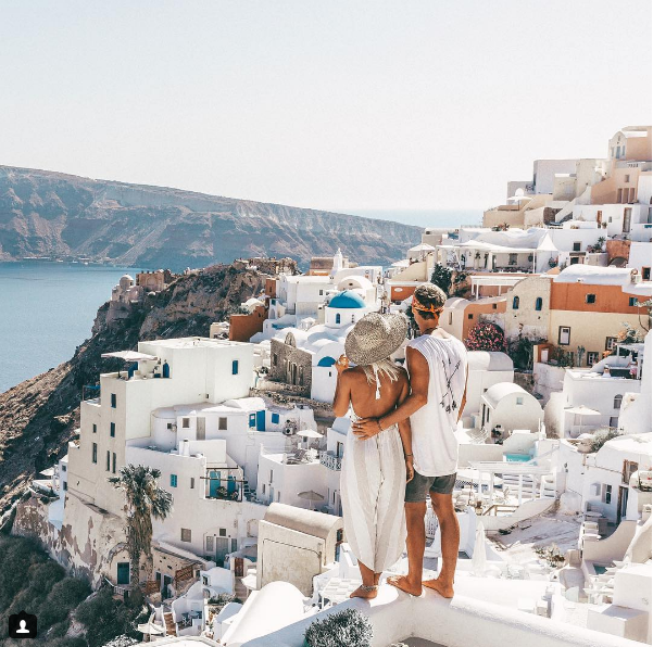 Học tập cặp blogger hot nhất nhì Instagram, kiếm 9000 đô cho một bức ảnh