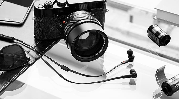 Master & Dynamic kết hợp với Leica ra mắt các tai nghe phiên bản đặc biệt, thiết kế theo máy ảnh Leica