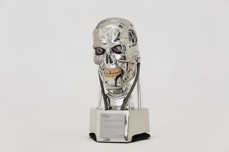 Terminator T-800 Endoskeleton: Loa thông minh phiên bản 