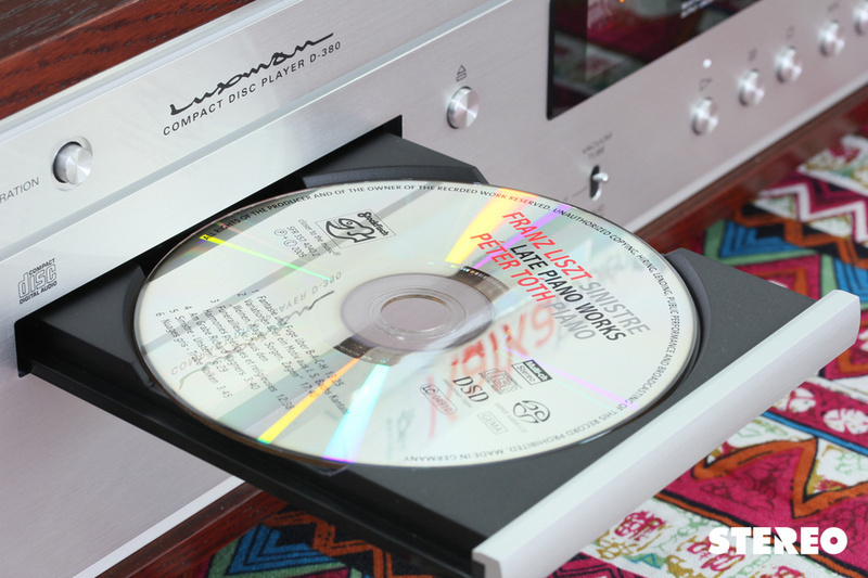 Đầu CD Luxman D-380: Khẳng định những giá trị bất biến của đĩa CD