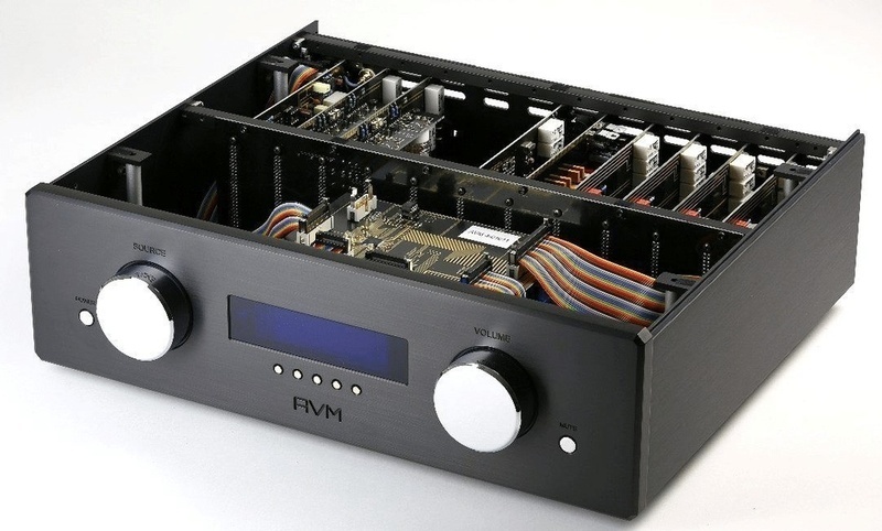 AVM giới thiệu pre-amp đầu bảng Ovation PA 8.2