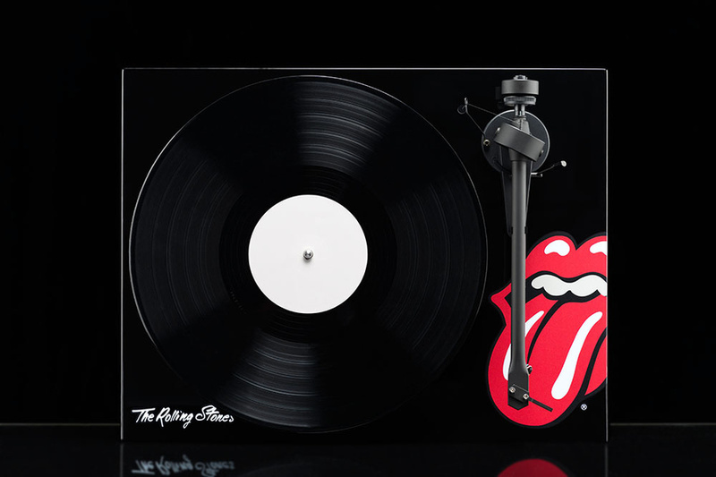 Pro-Ject tung ra mâm đĩa than Debut III phiên bản Rolling Stones
