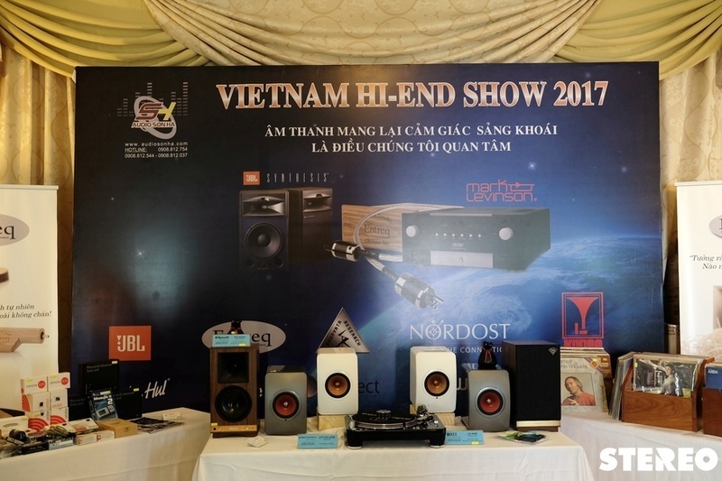 [Trải nghiệm Vietnam Hi-end Show 2017] P.12: Nơi tìm kiếm những album hay, phụ kiện 