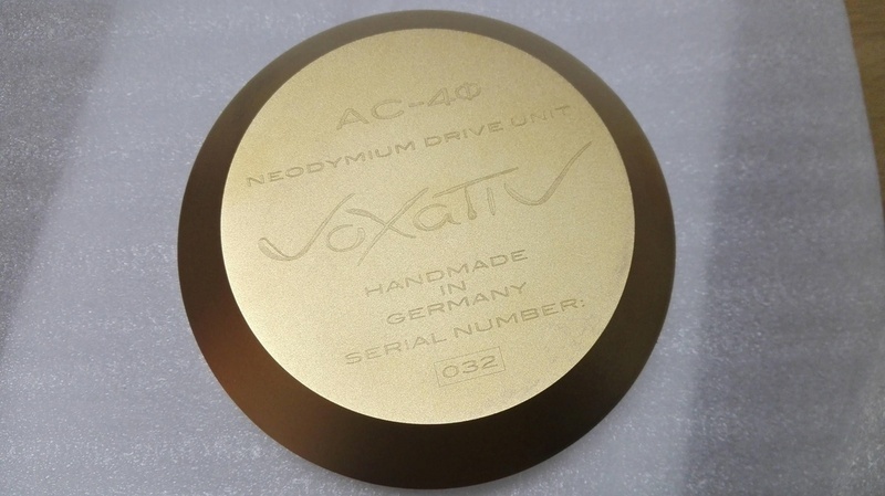 Voxativ giới thiệu củ loa toàn dải thượng hạng AC-4Ф có giá gần 25 nghìn USD