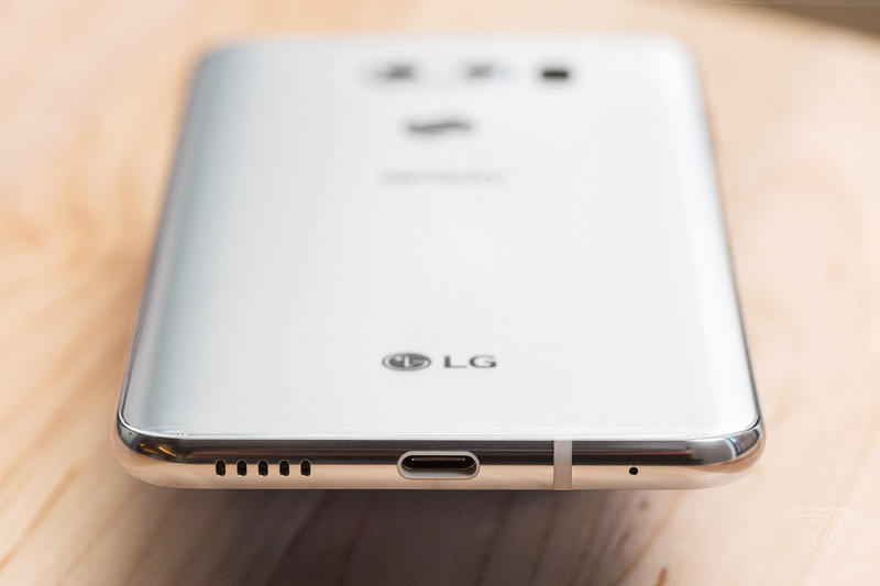 LG ra mắt smartphone vỏ sứ, trị giá hơn 40 triệu đồng