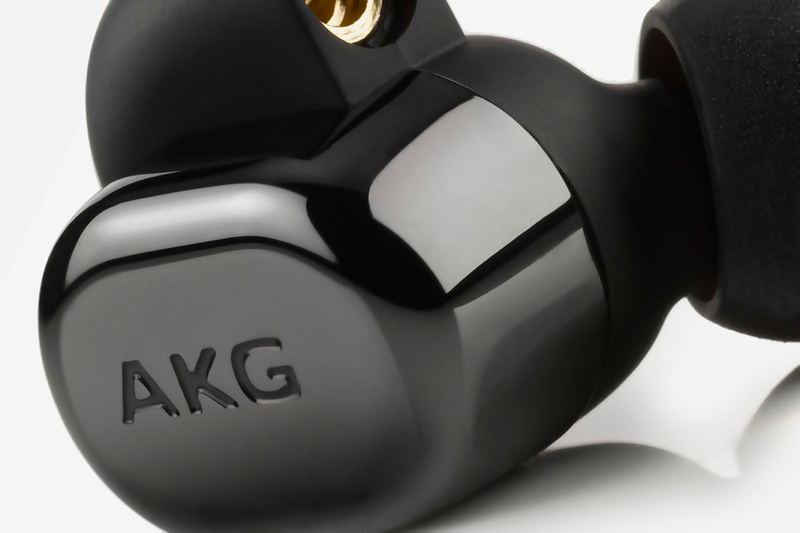 AKG trình làng mẫu in-ear hi-end N5005 có giá 1.000 USD